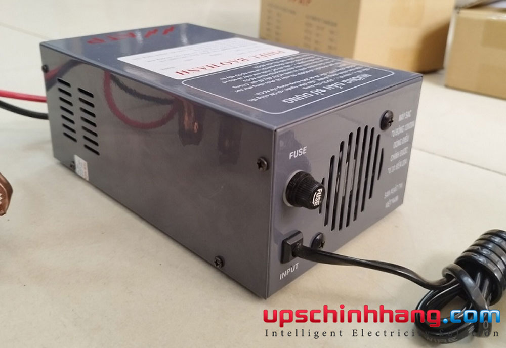 Mặt sau máy nạp ắc quy ATP 12V 20A